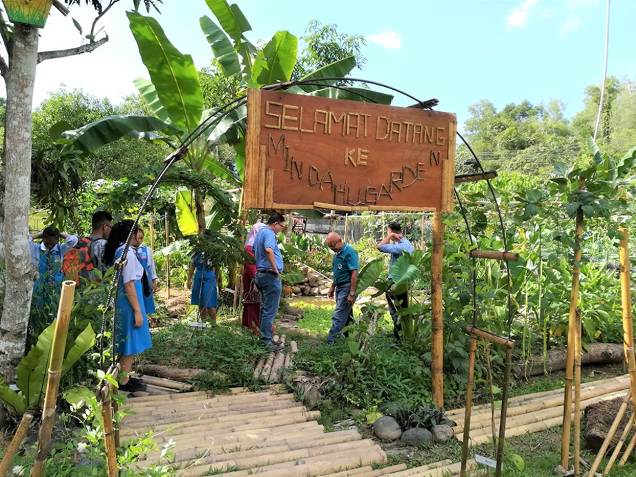 Judges visiting the school farm for inspection