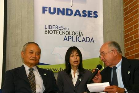 During Prof. Higa's Visit to Cajica in 2008  